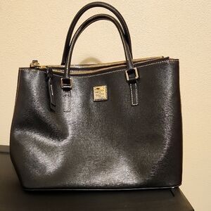 Dooney & Bourke Saffiano Willa Zip Satchel In Black Black
